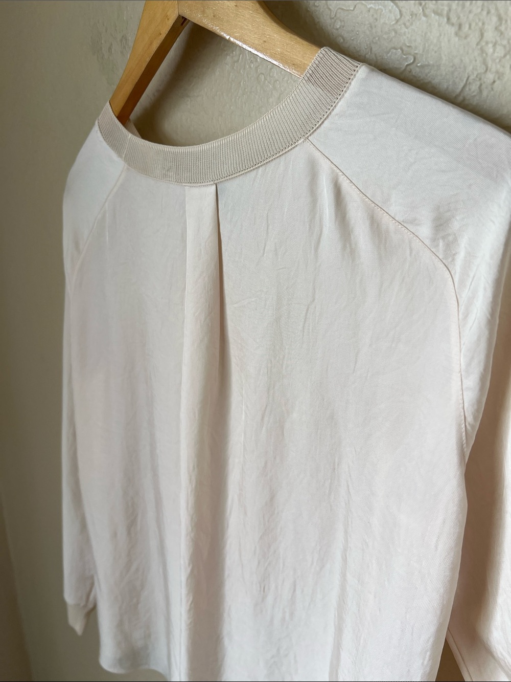 Vince cream long sleeve crew neck blouse S - Picture 8 of 8